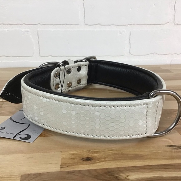 Madcow Ecru black genuine leather contemporary country vibe dog collar handmade - Picture 2 of 15